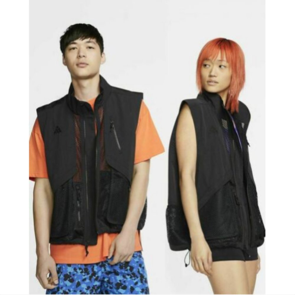 Nike ACG Black Urban Utility Full Zip Vest - Picture 5 of 13